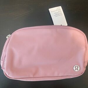 Pink lulu lemon everywhere body bag
